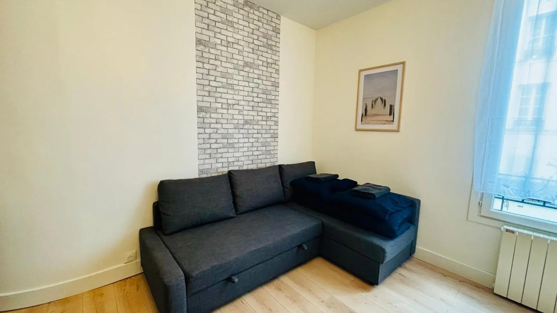 Appartement Rue D'Amsterdam Paris